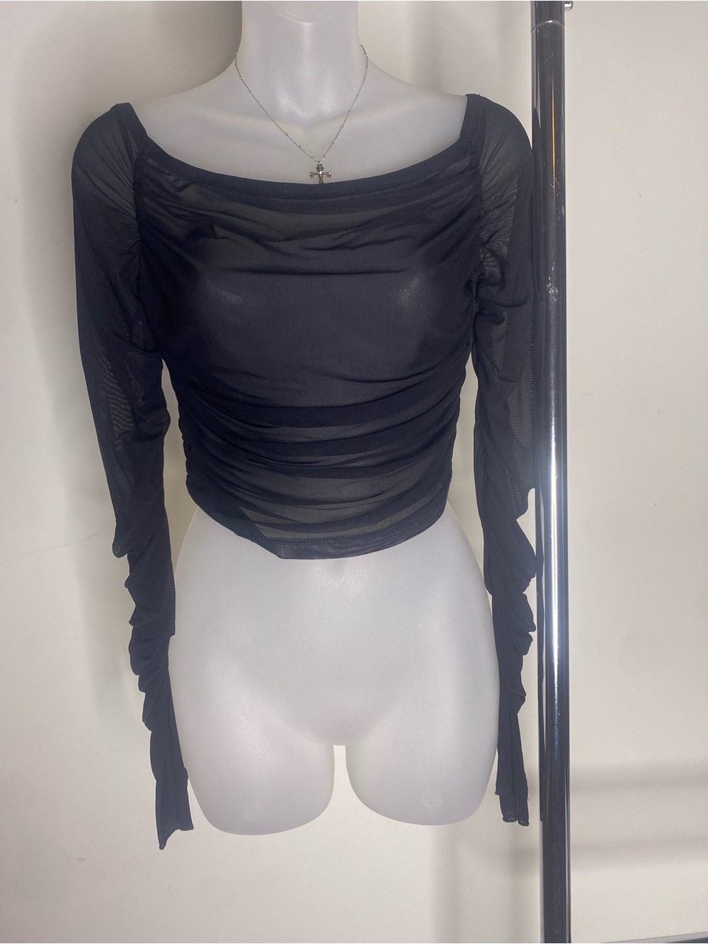 Women's Black Sheer Ruched Long-Sleeve Crop Top